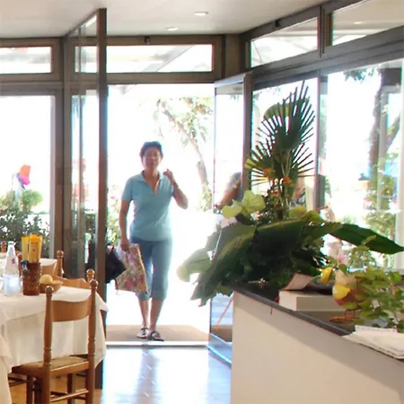 Giardino Al Mare Σέστρι Λεβάντε