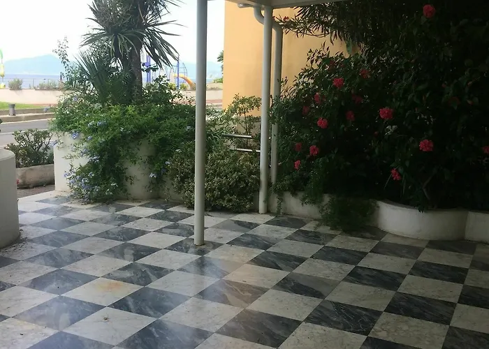 Giardino Al Mare