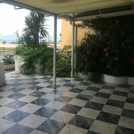 Giardino Al Mare